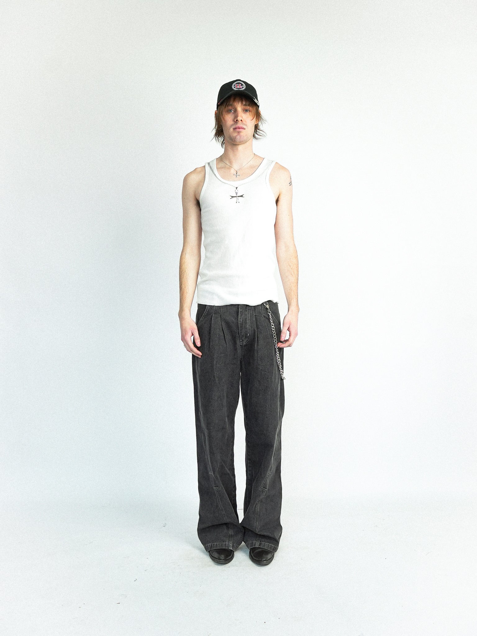 CHAINED RIB TANK