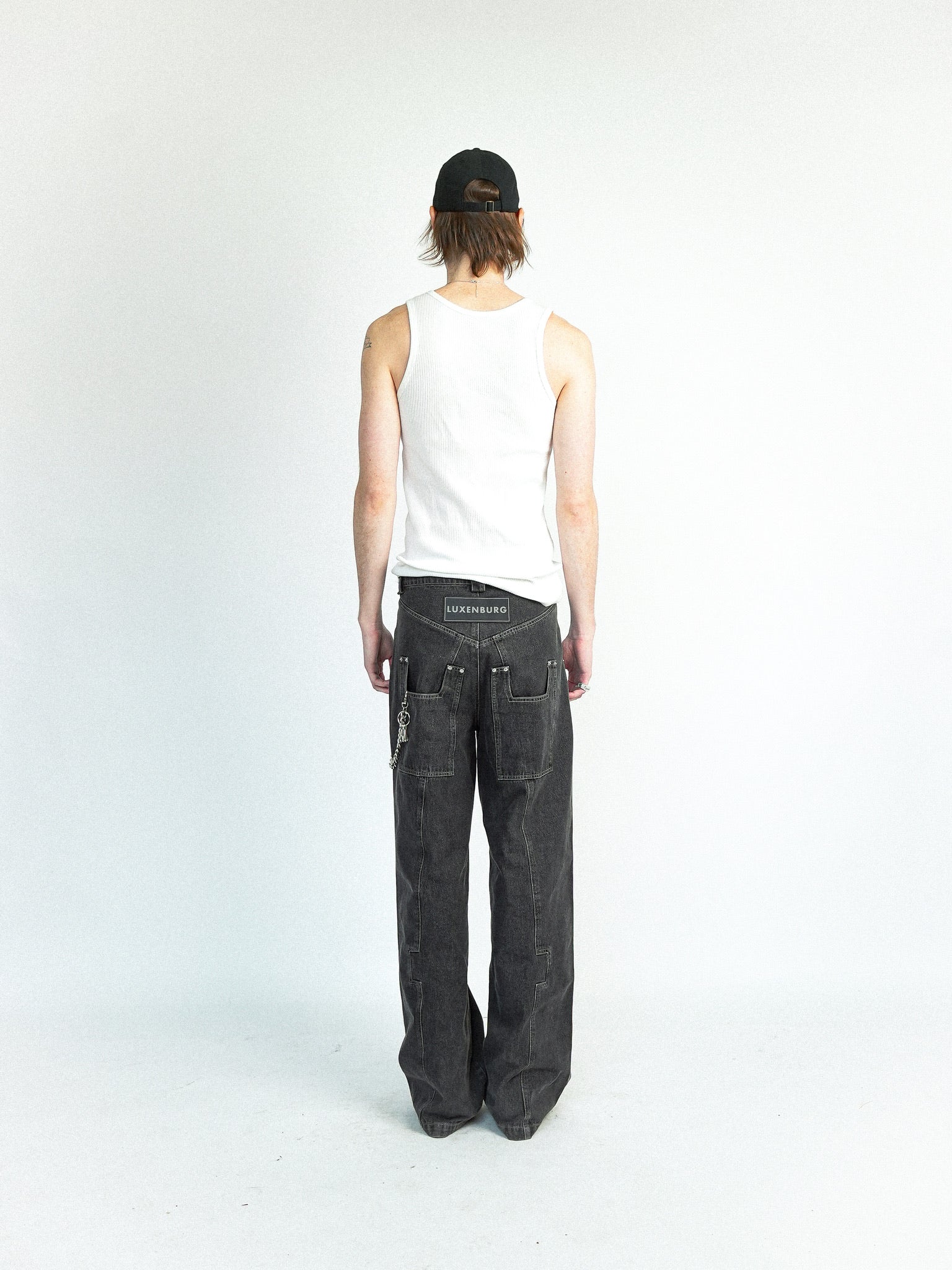 CHAINED RIB TANK